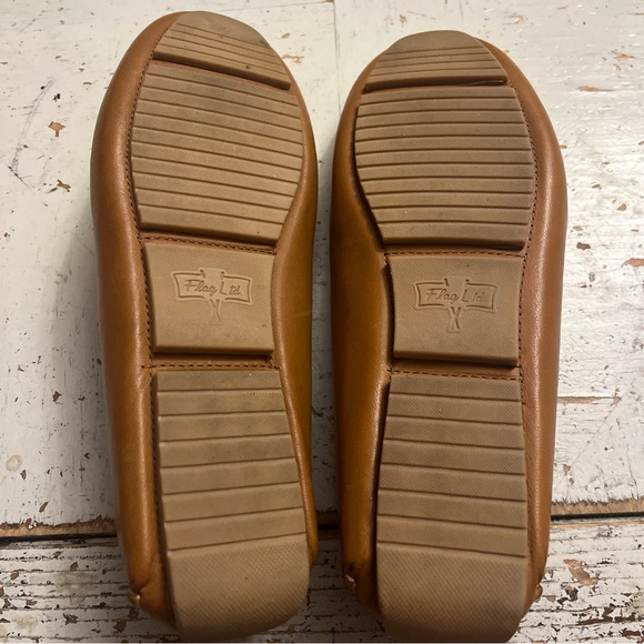 Classic Tan Leather Loafers - Picture 7 of 7